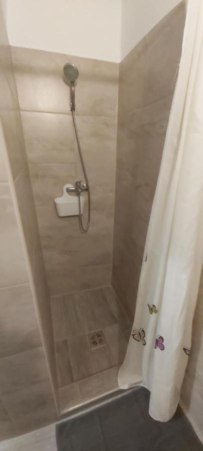 Lali Apartman Болотонудворі Екстер'єр фото
